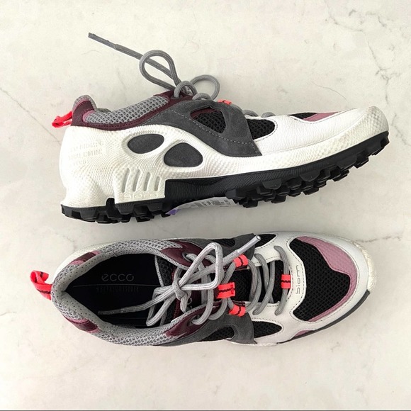 Ecco Biom trail low profile colorful running shoes - Picture 8 of 10